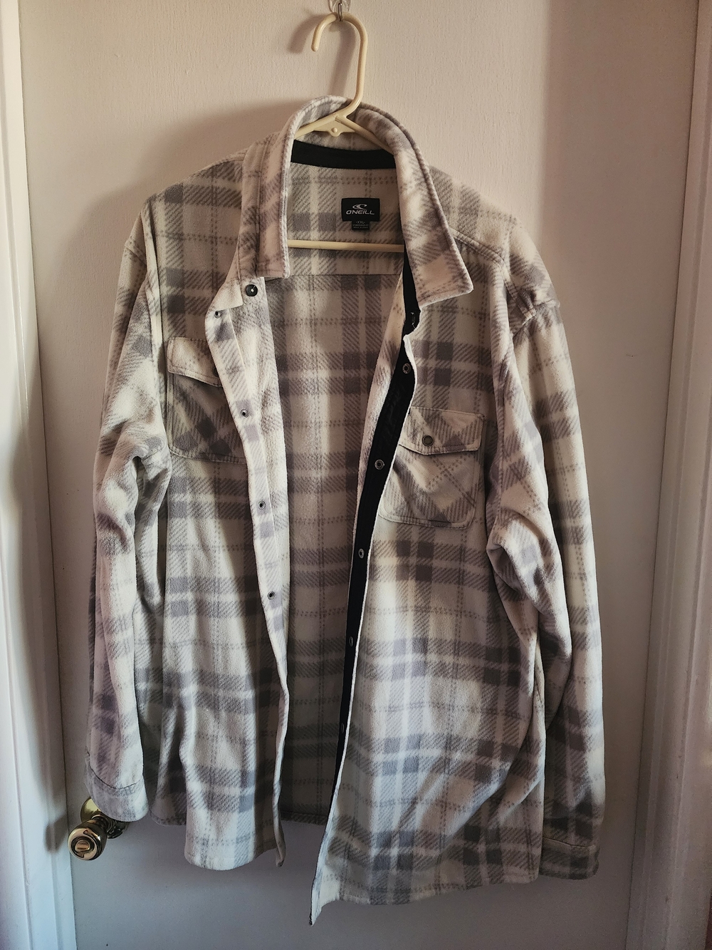O'Neill Men's Plaid Shacket Jacket in Cream Gray
